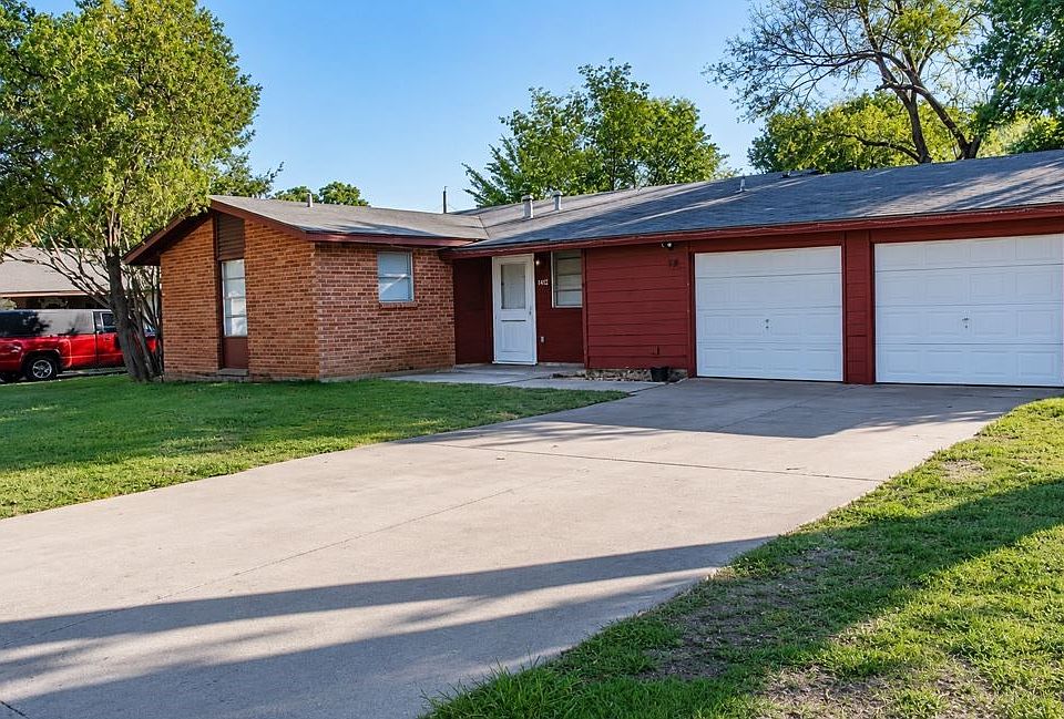 1st image of 3422 Princeton Dr