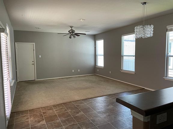 3rd image of 1815 Enchanted Rock Dr
