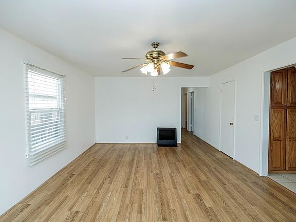 5th image of 2416 Joy Ave