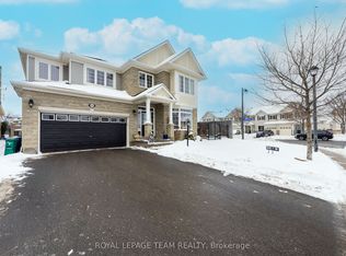 200 Kinloch Ct, Ottawa, ON K2J5S9
