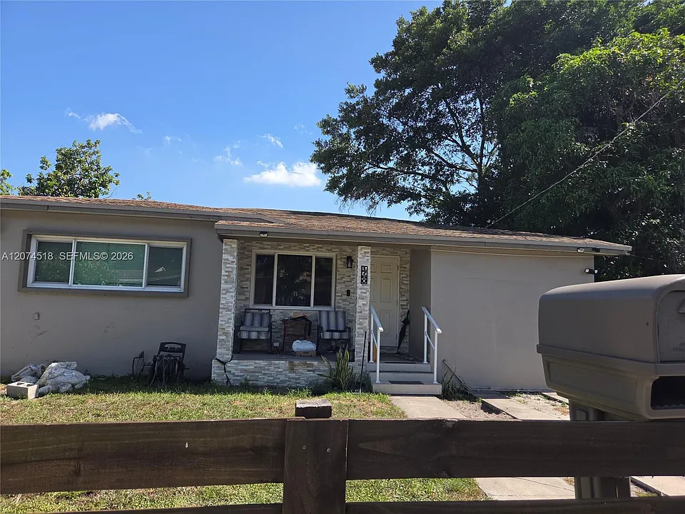 1760 NW 56th St