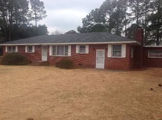 615 W Nash St, Elm City, NC 27822