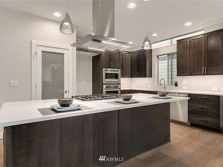 23526 SE 36th Ct — Photo 14