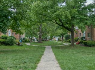 33B Troy Dr BUILDING 4, Springfield, NJ 07081