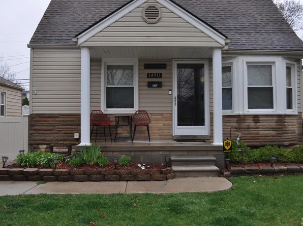 14911 Russell Ave, Allen Park, MI 48101
