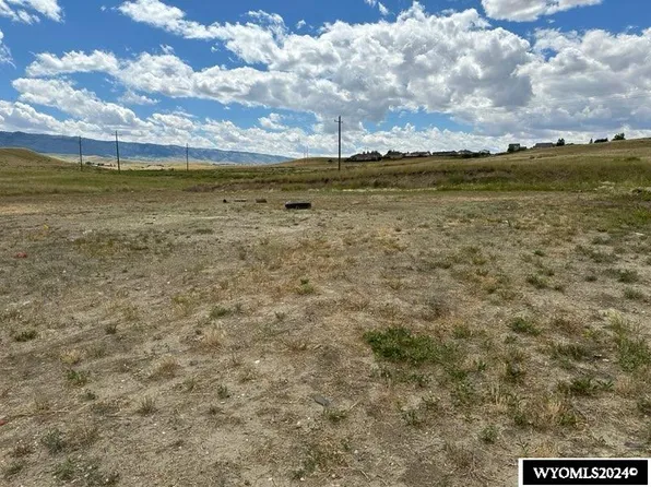 1 Heritage Trl, Casper, WY 82604