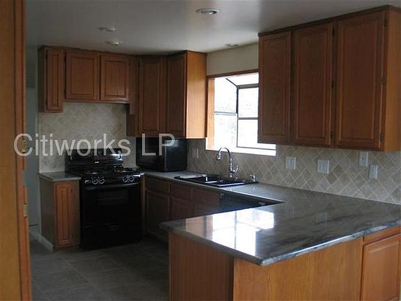 4th image of 1088 Dover Ln