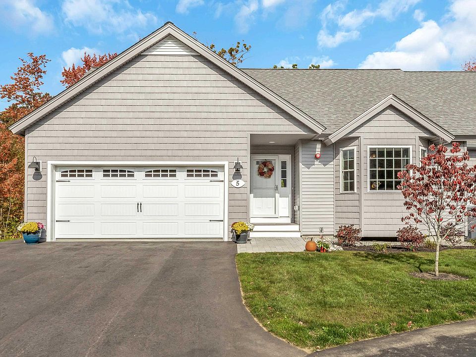 1st image of 5 Remington Dr #17