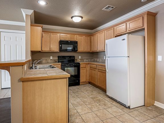 5th image of 58 S Woodsprings Dr