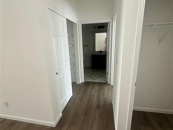 5th image of 105 Bluffview Dr