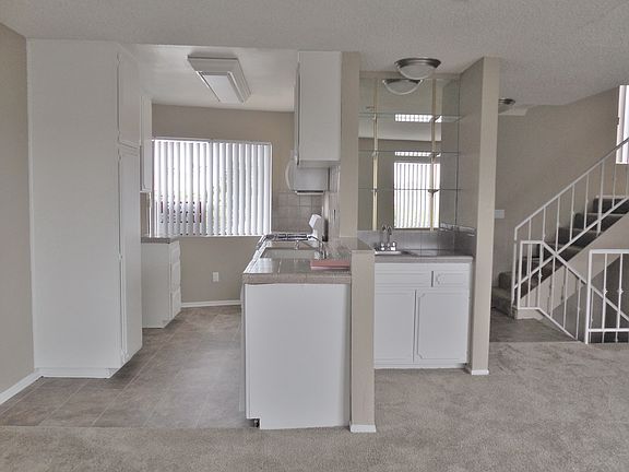 2nd image of 706 N Prospect Ave