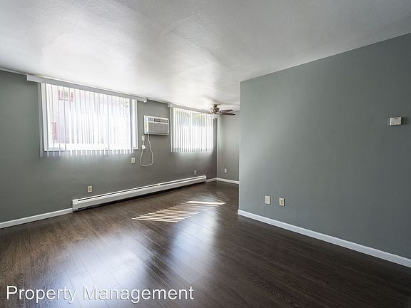 5th image of 2104 22nd Ave S APT 13