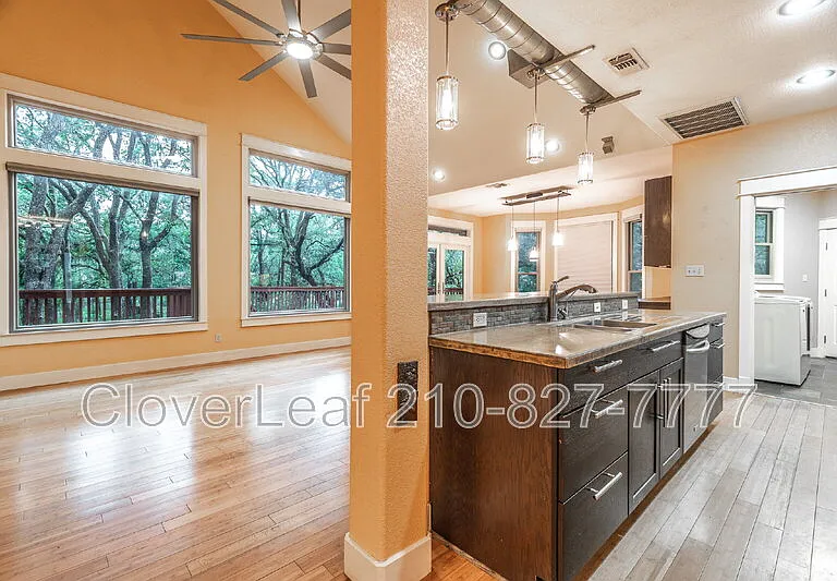1025 Flaming Oak Dr — Photo 13
