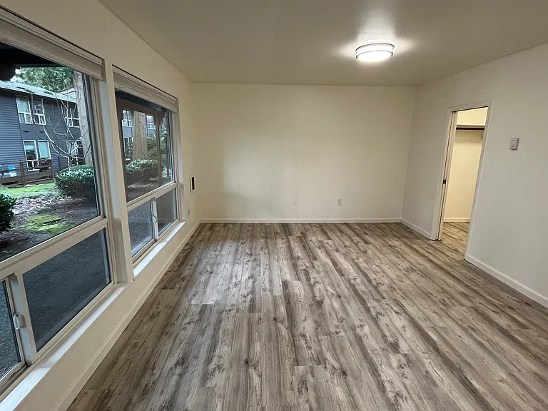 Alder Haus Apartments — Photo 13