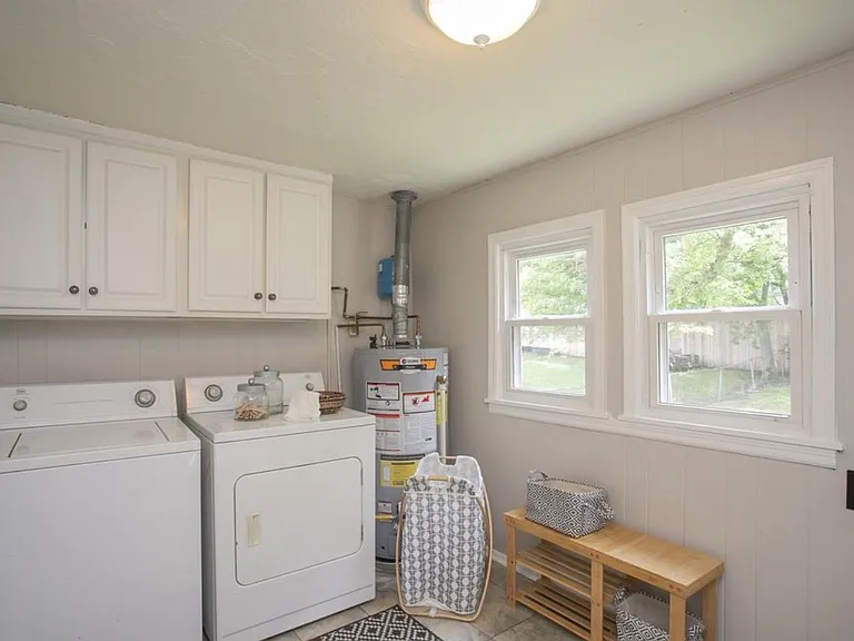 919 Fairwin Ave — Photo 8