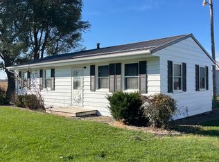 6891 White Oak Ave SE, Lone Tree, IA 52755
