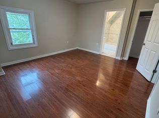 195 N 11th St FLOOR 3, Newark, NJ 07107