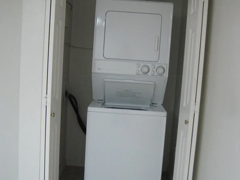6738 S 615 E #B — Photo 8