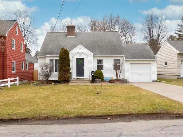 207 Brampton Rd, Syracuse, NY 13205