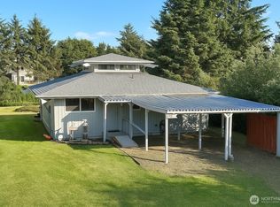 121 Tahola St SE, Ocean Shores, WA