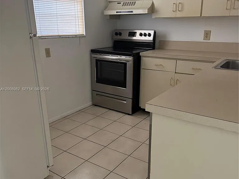 7747 SW 86th St #D-105 — Photo 6