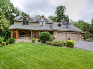 7467 Hames Way, Eden Prairie, MN 55346