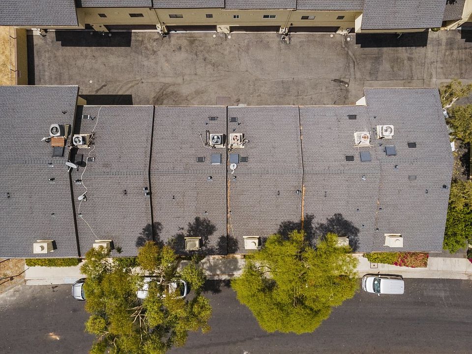 1st image of 23023 Del Valle St #104