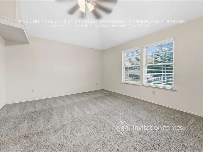 10514 Wayward Wind Ln — Photo 12