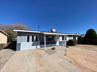 5921 Carlos Rey Cir SW, Albuquerque, NM 87121