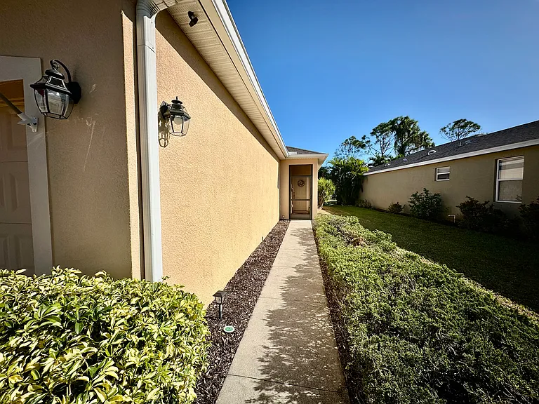 11901 Tempest Harbor Loop — Photo 5