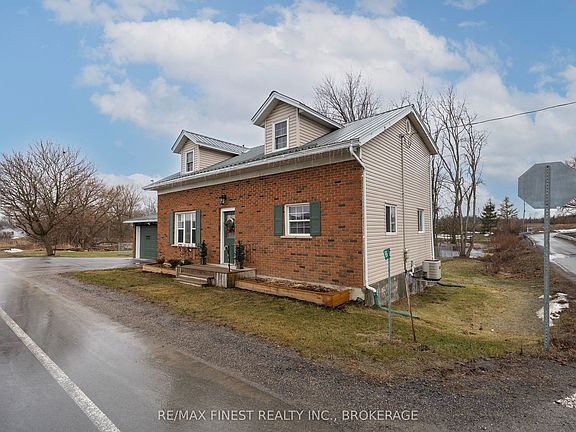 3rd image of 969 Millhaven Rd