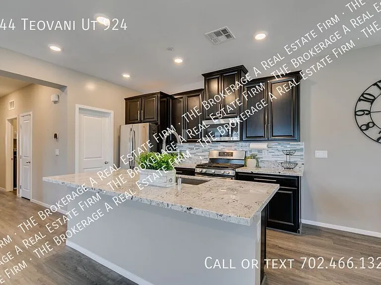 544 Teovani St #924 — Photo 26