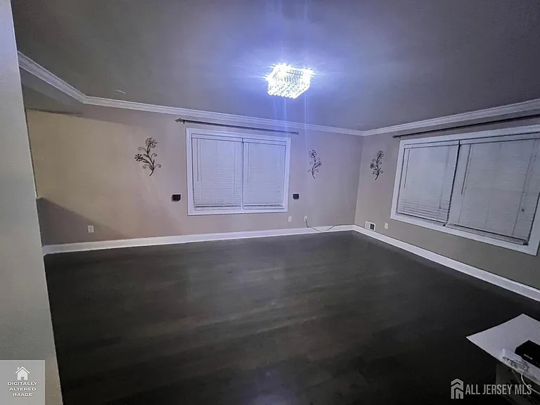 31 NE Parkerson Rd — Photo 6