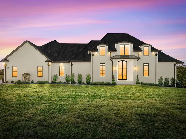 1914 Hickory Point Rd, Clarksville, TN 37043