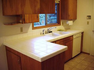 1488 Willagillespie Rd, Eugene, OR 97401