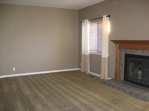 2nd image of 17 Liberty Ln