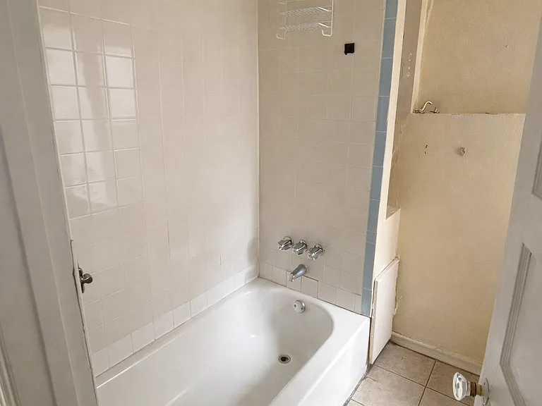 1330 W Hunting Park Ave #2 — Photo 12