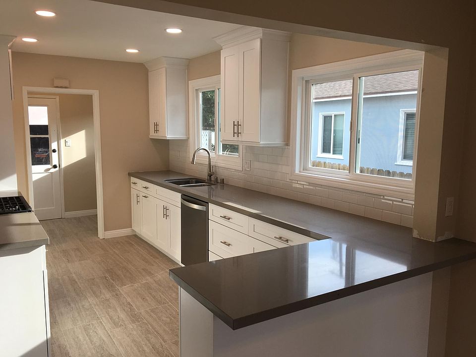 1st image of 3964 Alberan Ave