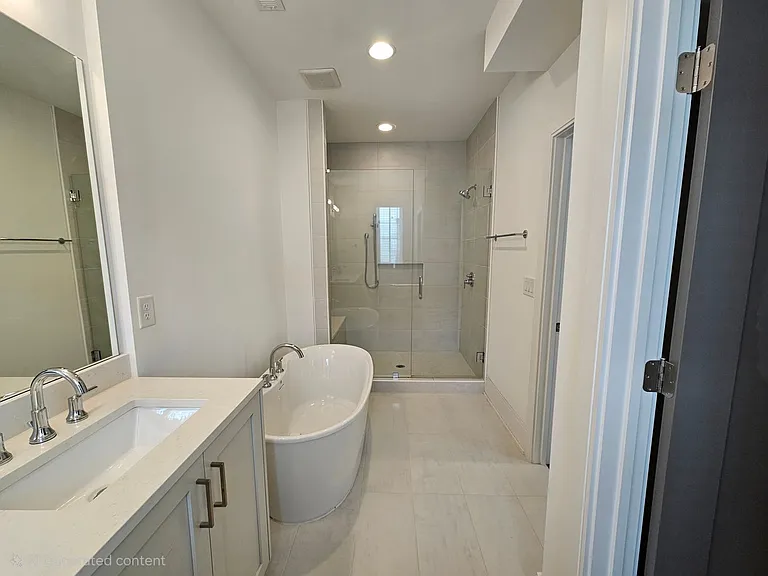 1337 Fairmont Ave NW — Photo 18