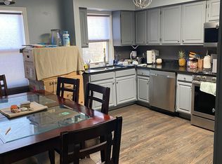 1247 W Flournoy St #3F, Chicago, IL 60607