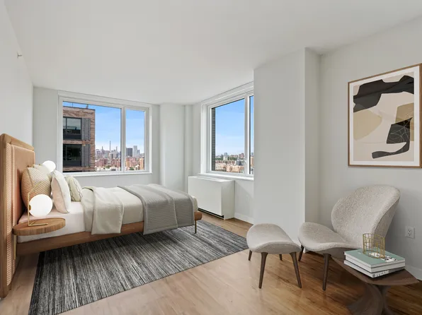 2319 3rd Avenue image 3 of 16