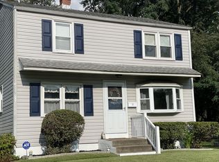 317 W Chelton Rd, Brookhaven, PA 19015