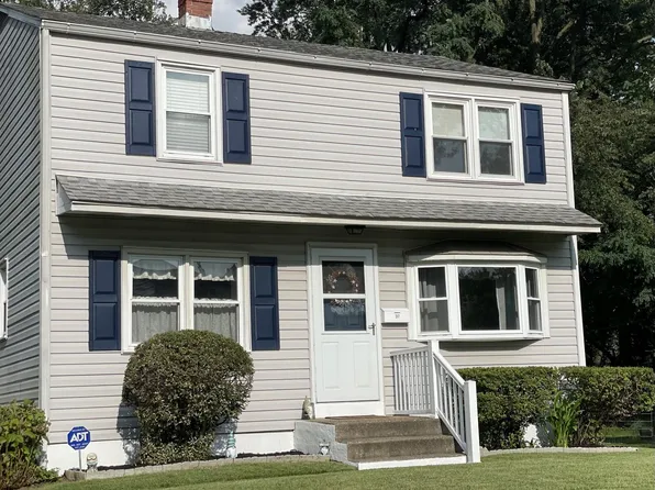 317 W Chelton Rd, Brookhaven, PA 19015