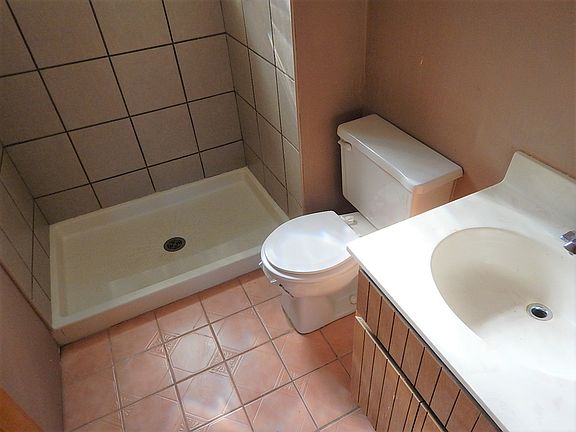 5th image of 9325 W 169th Pl