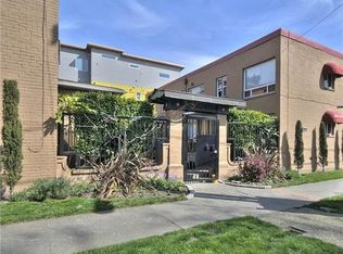 120 14th Ave APT 11, Seattle, WA 98122