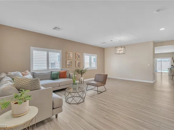 7182 Blowing Breeze Ave, Las Vegas, NV 89179