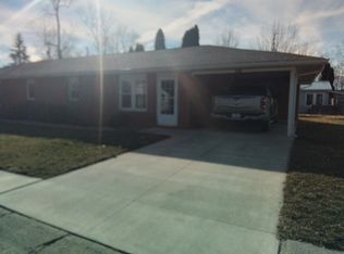 538 Center Ave, Russells Pt, OH 43348