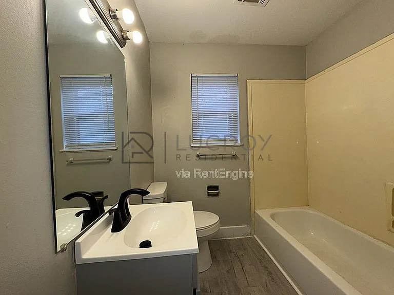 1126 Barbara Ann Dr — Photo 11