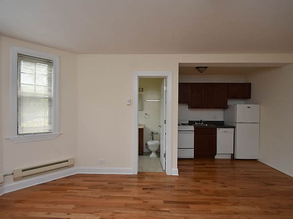5th image of 373 Hazel Ave #4A