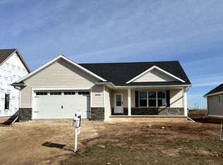 W6522 E Steamboat Ln, Appleton, WI 54915